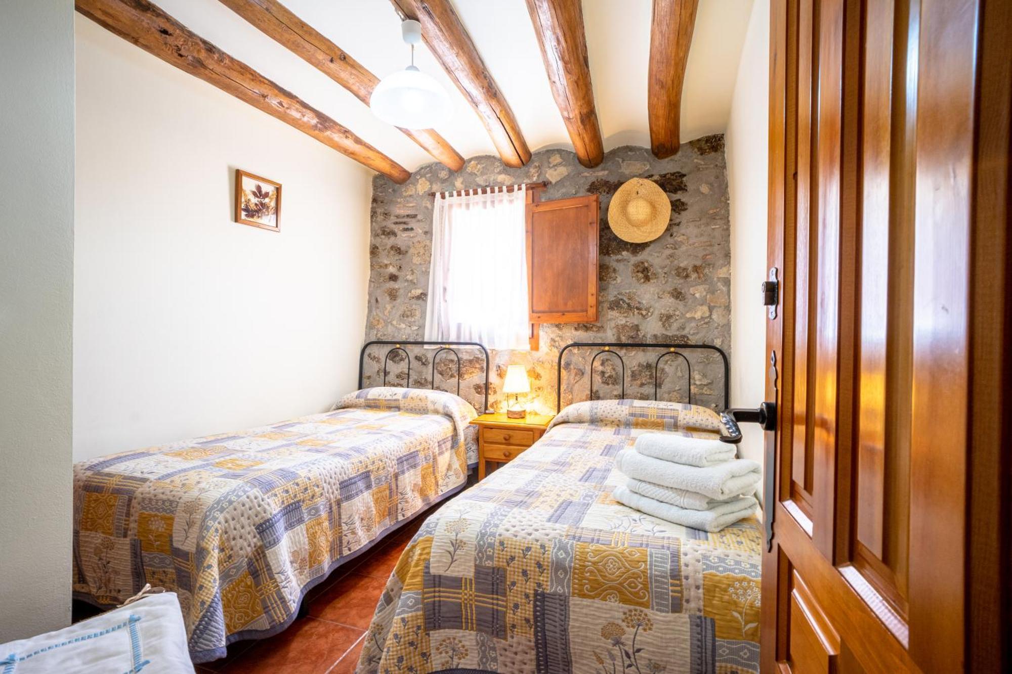 Casa Enduella Guest House Morella Exterior photo